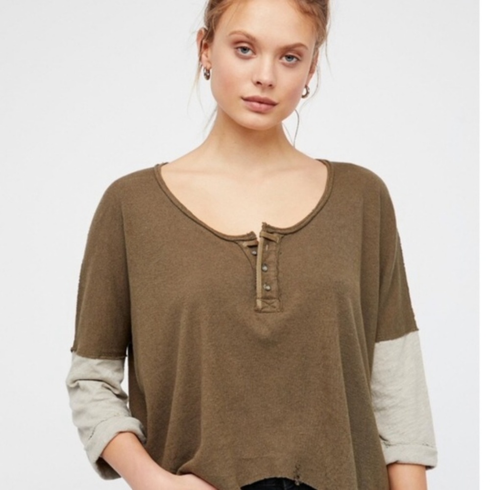 NWT Free People Star Destroyed Henley Top - Picture 4 of 5
